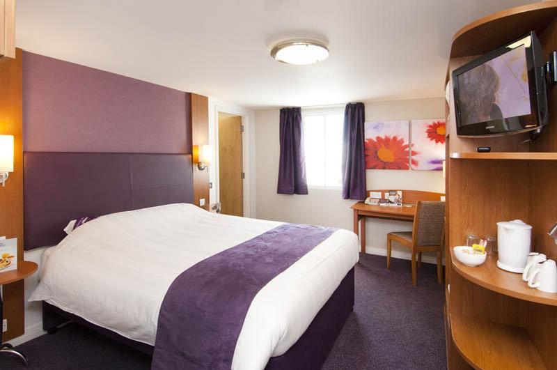 Premier Inn Maidstone Exterior foto